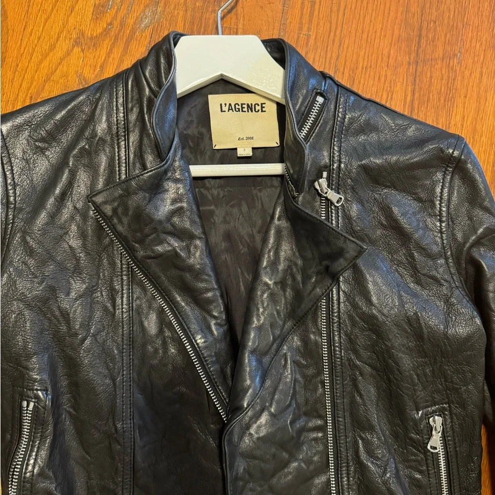 L’AGENCE  leather women’s jacket size 2, excellent condition, brand new - Picture 4 of 5